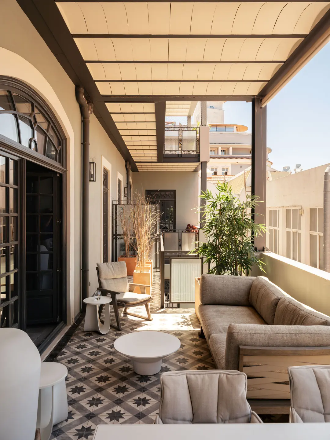 terrasse décoration design sol carreaux de ciments blancs et gris terrasse décoration design sol carreaux de ciments blancs et gris