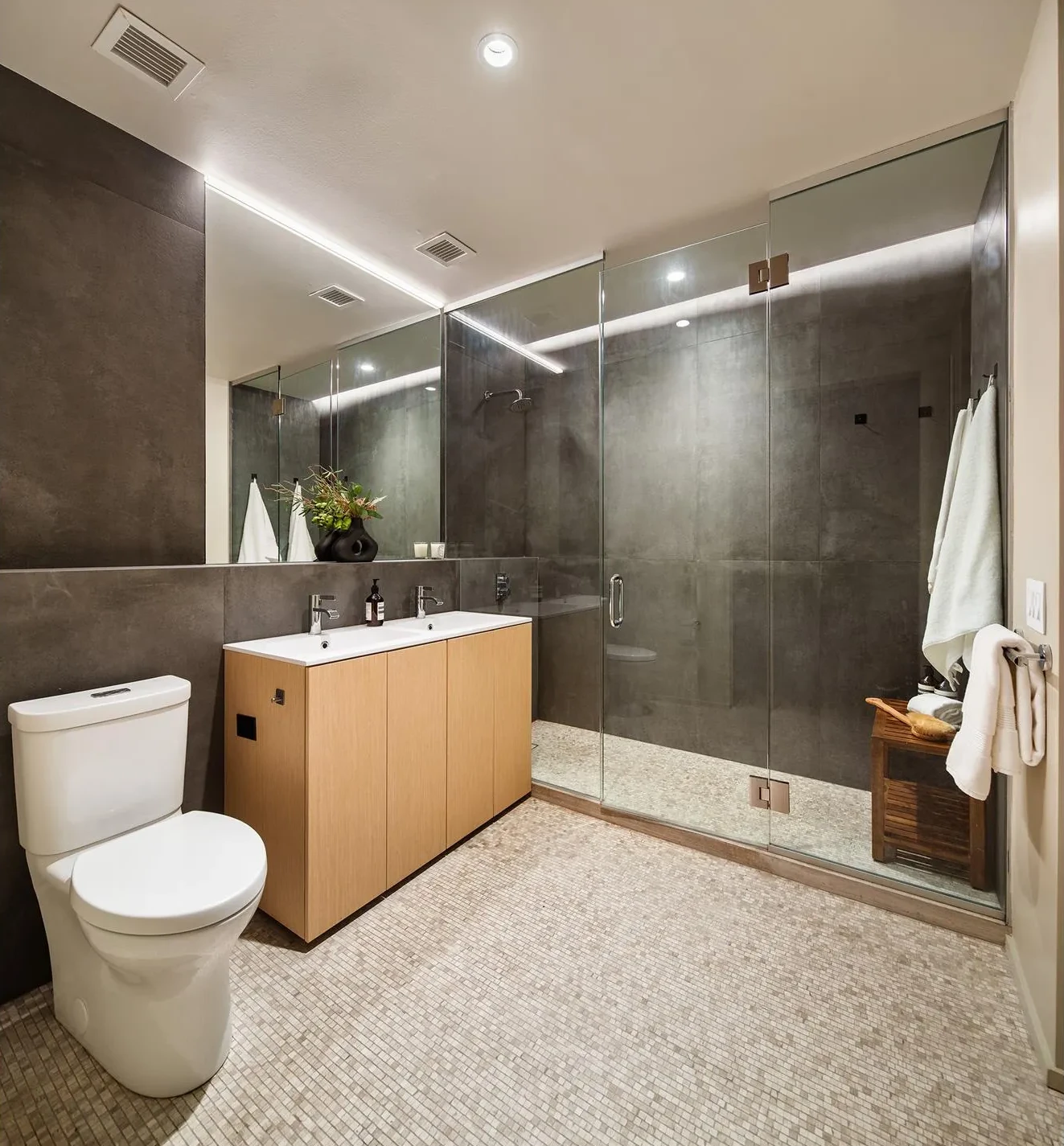 salle de bain sol mosaique de marbre