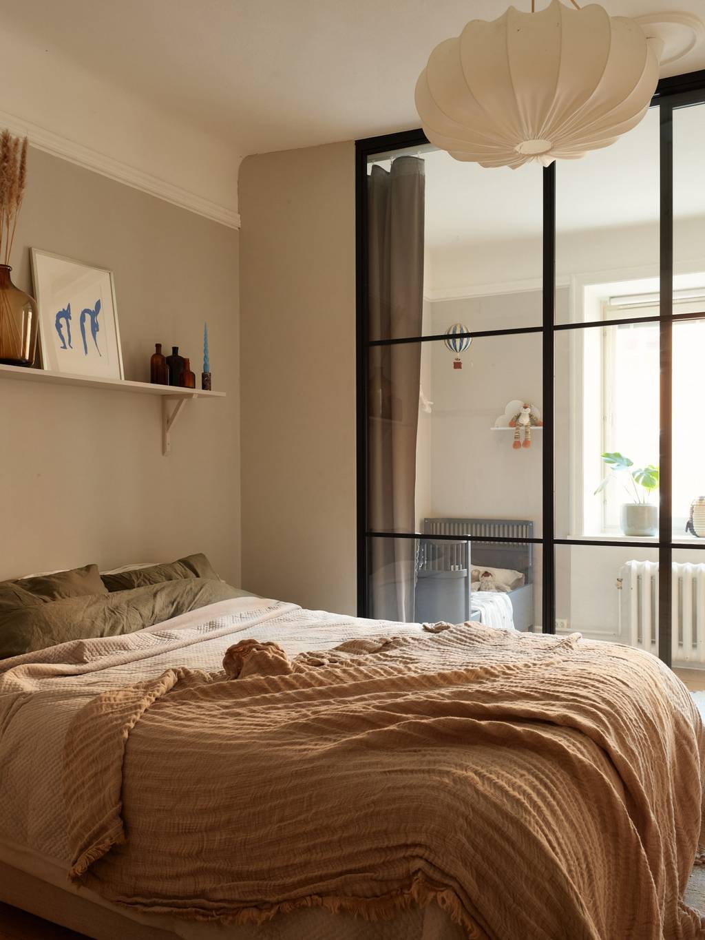 chambre murs beiges avec verrière chambre murs beiges avec verrière