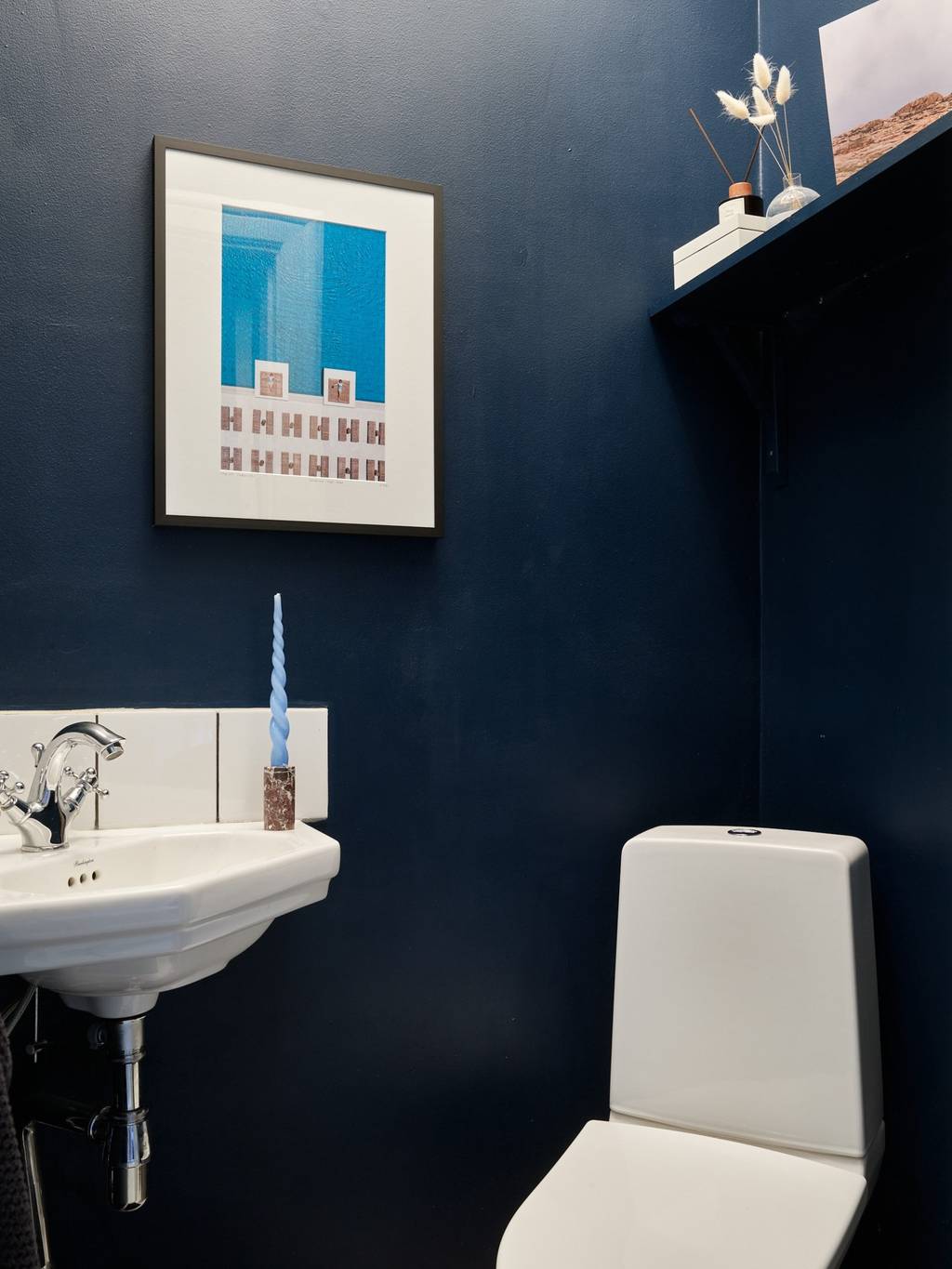 toilettes murs bleu marine toilettes murs bleu marine