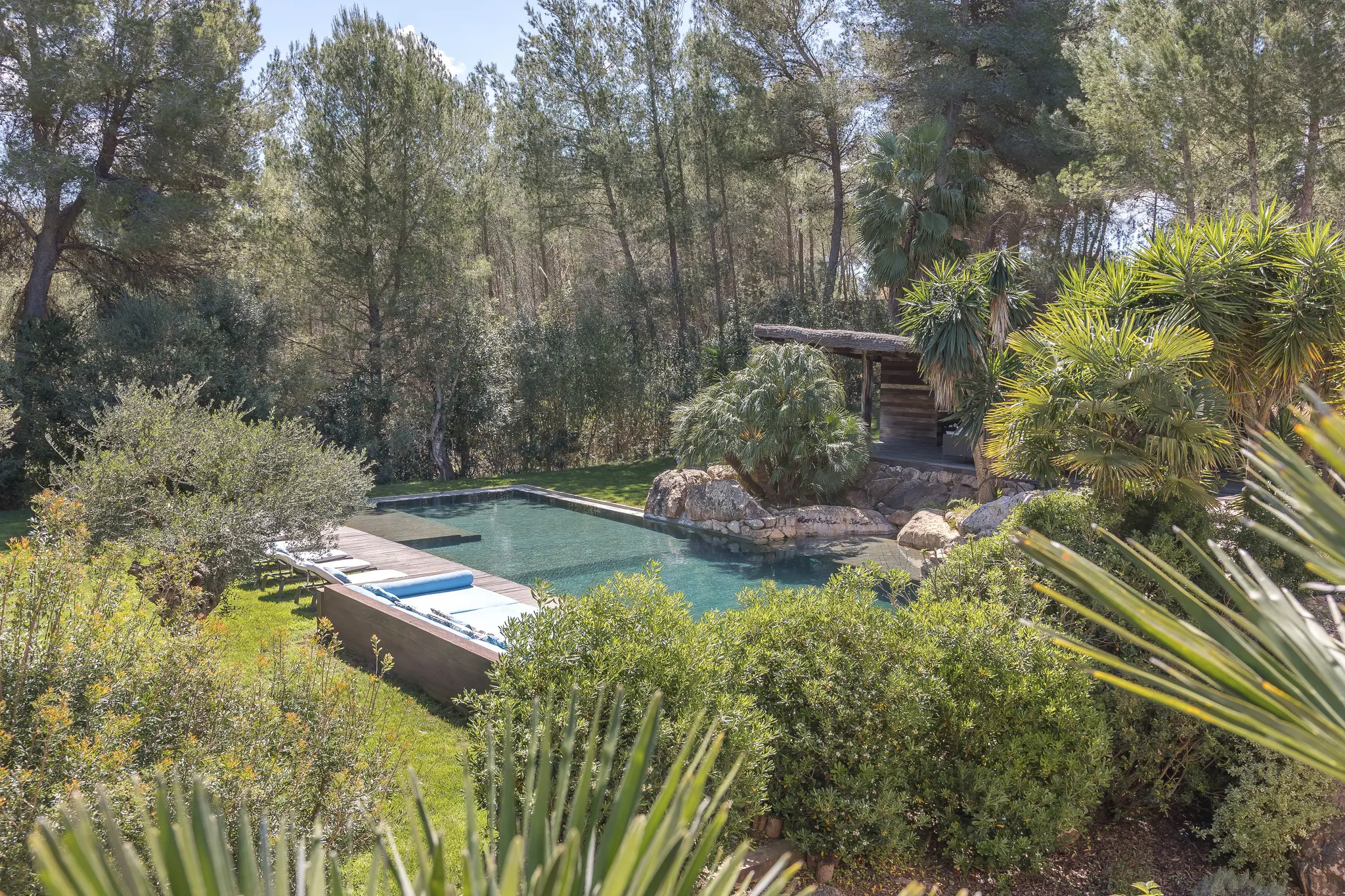 piscine dans jardin maison Ibiza piscine dans jardin maison Ibiza