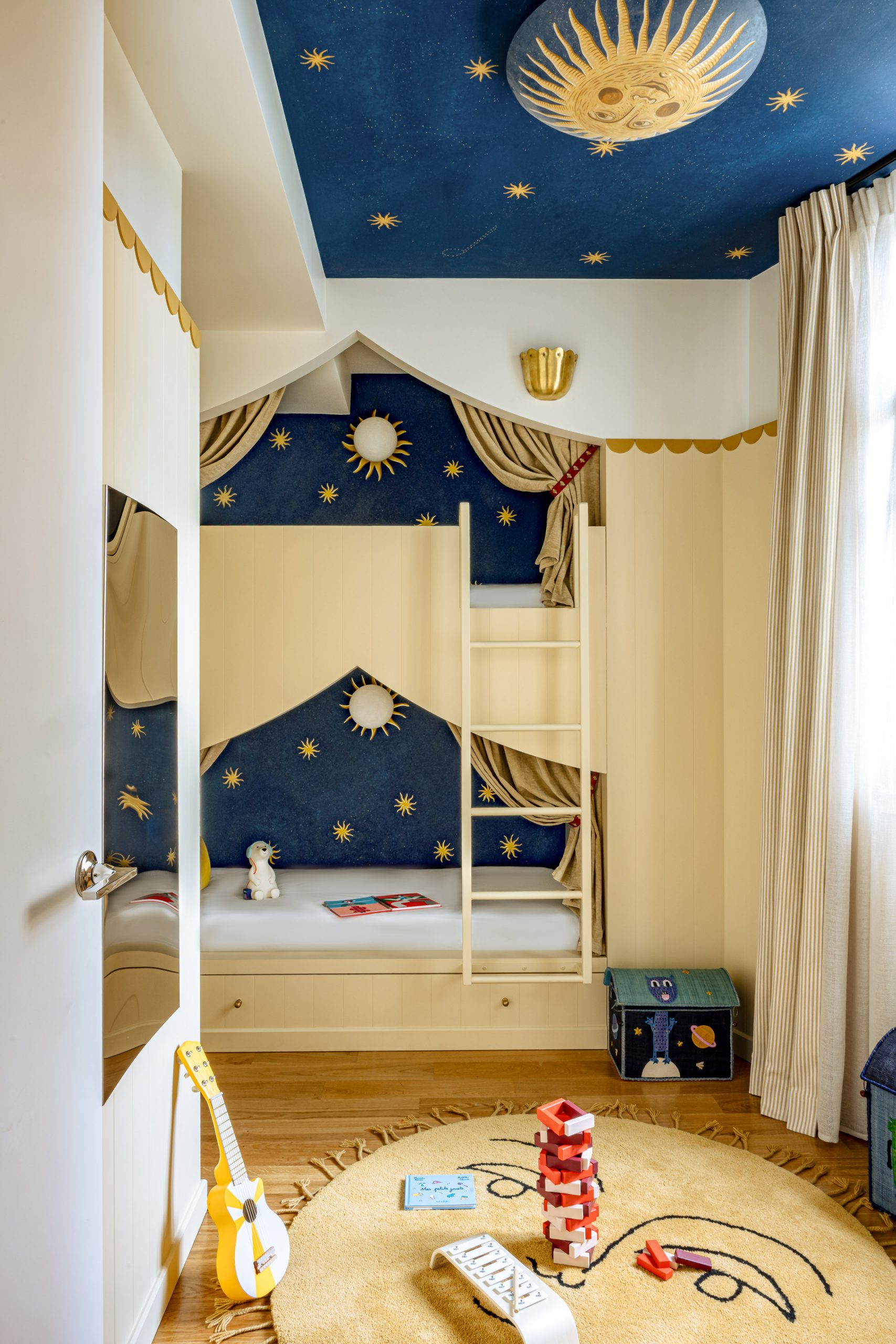chambre enfant décor étoiles Iconic house chambre enfant décor étoiles Iconic house