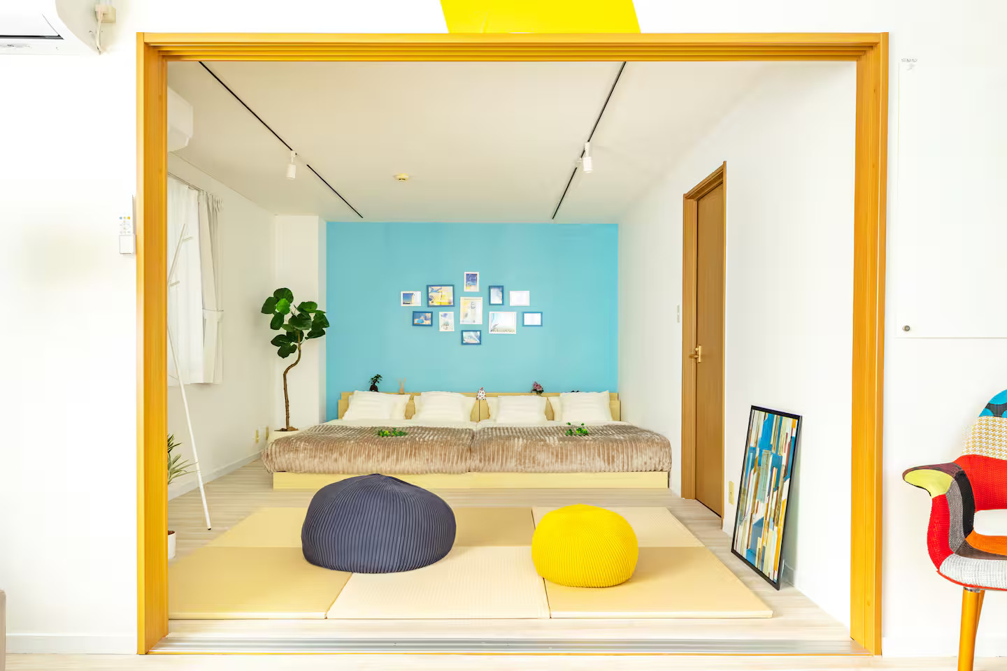 chambre appartement Tokyo décoration colorée