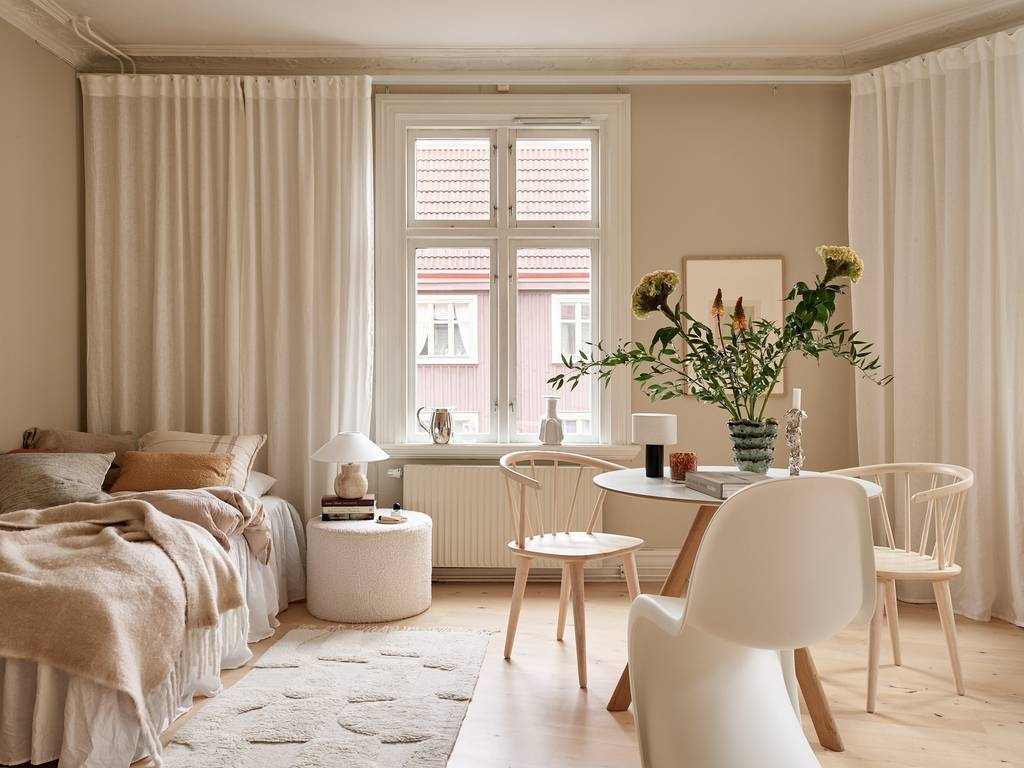espace chambre et salle à manger studio 49m2 décoration scandinave beige espace chambre et salle à manger studio 49m2 décoration scandinave beige