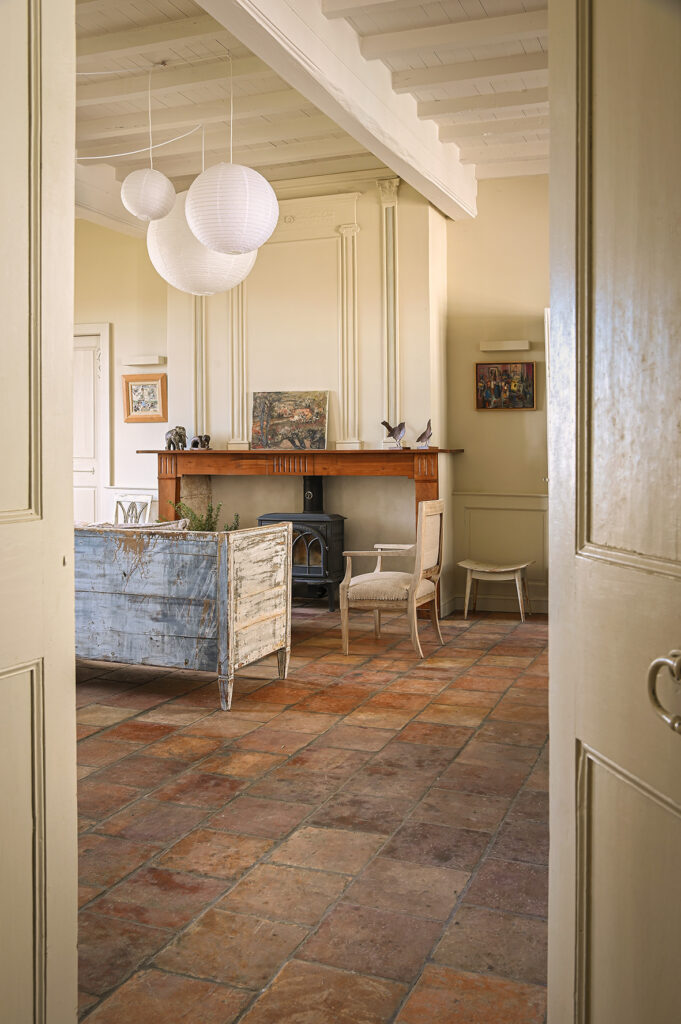 salon décoration rustique maison en pierres Latour en Quercy blanc salon décoration rustique maison en pierres Latour en Quercy blanc