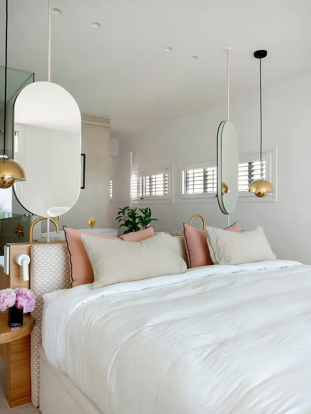 chambre avec salle de bain ouverte en tête de lit chambre avec salle de bain ouverte en tête de lit