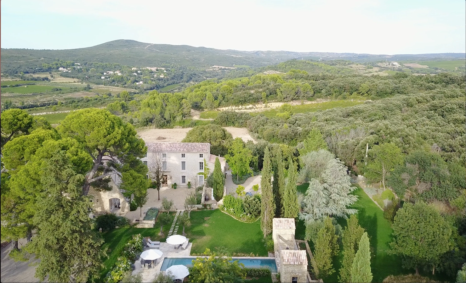 maison en pierres avec piscine Mas des Oliviers Plaissan maison en pierres avec piscine Mas des Oliviers Plaissan