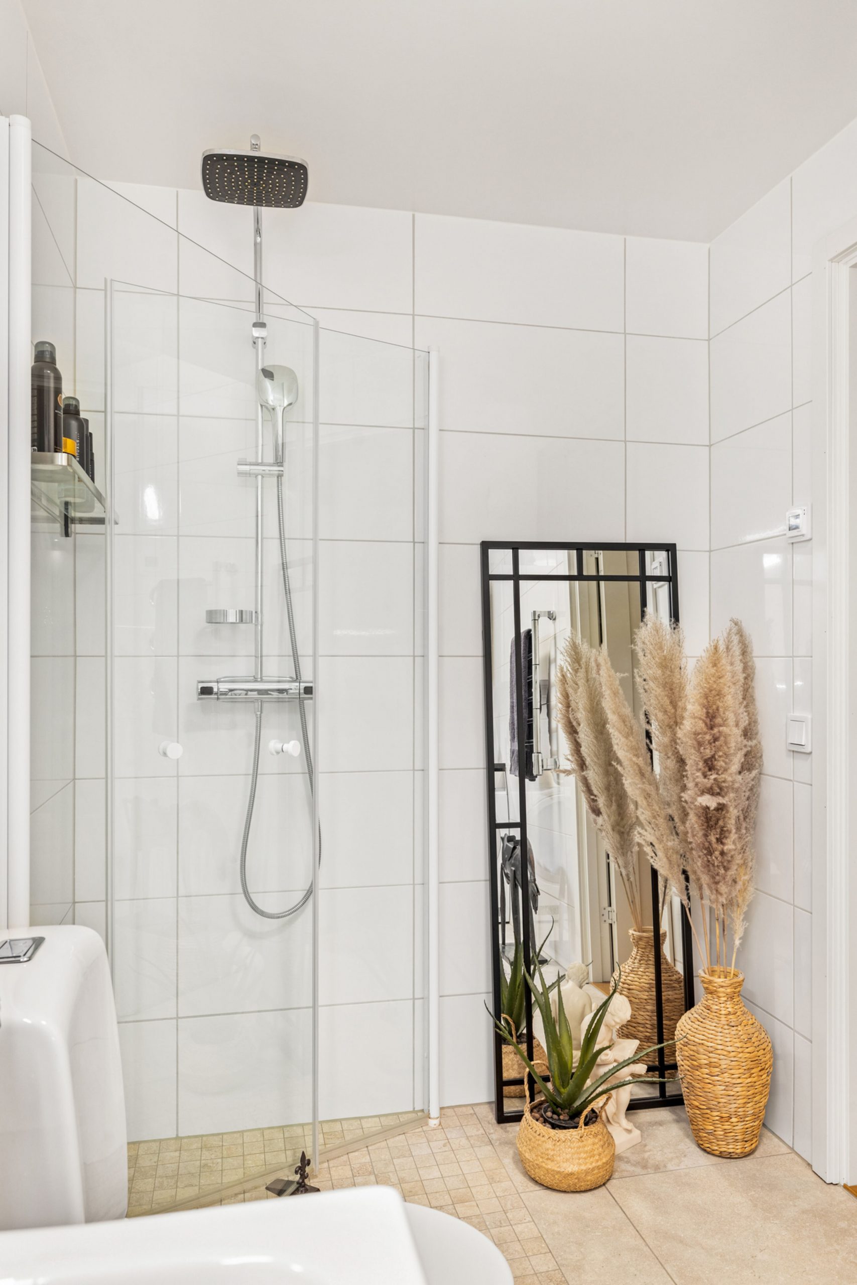 salle de bain blanche studio 35m2 décoration scandinave
