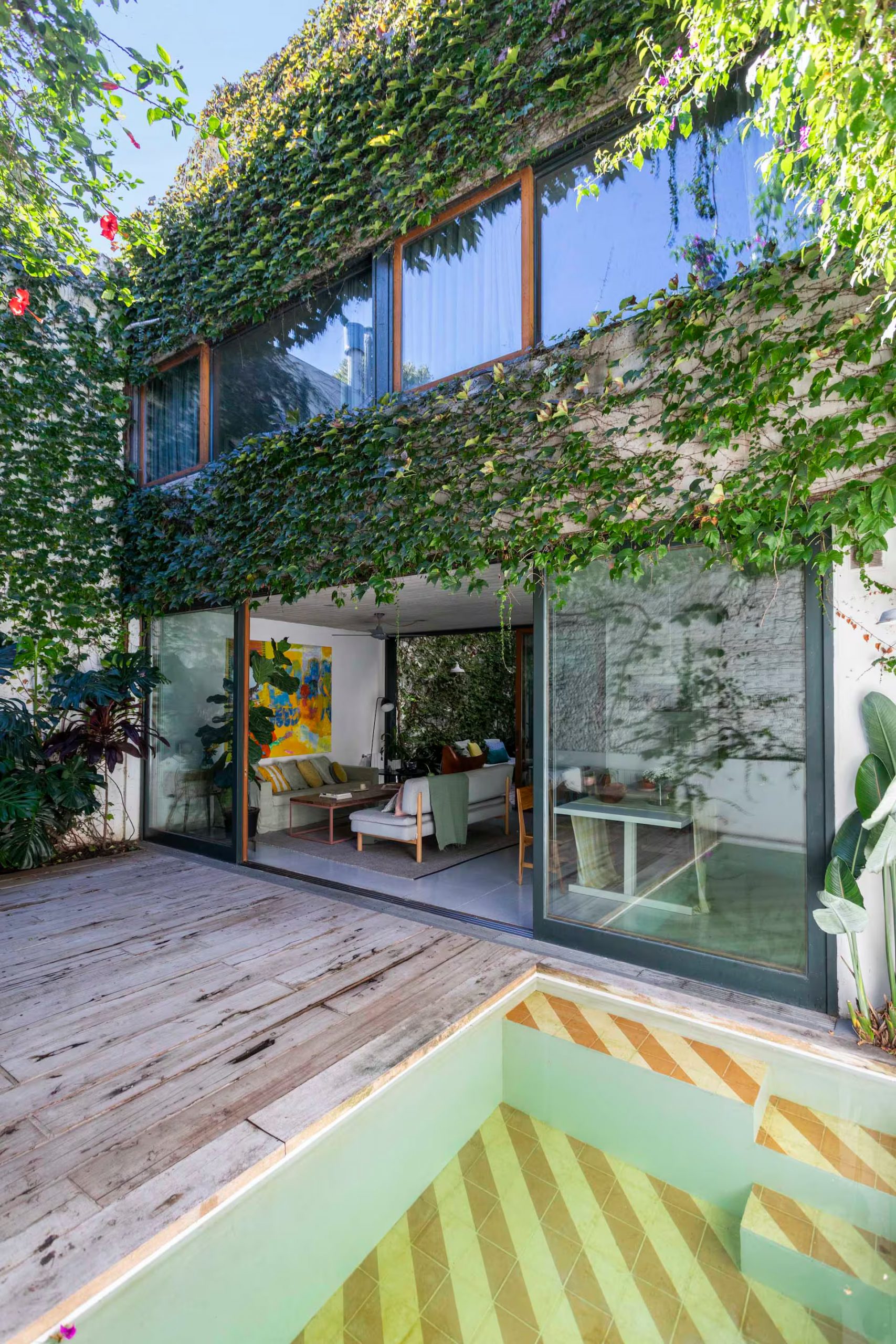 maison de ville avec piscine conçue par une architecte maison de ville avec piscine conçue par une architecte