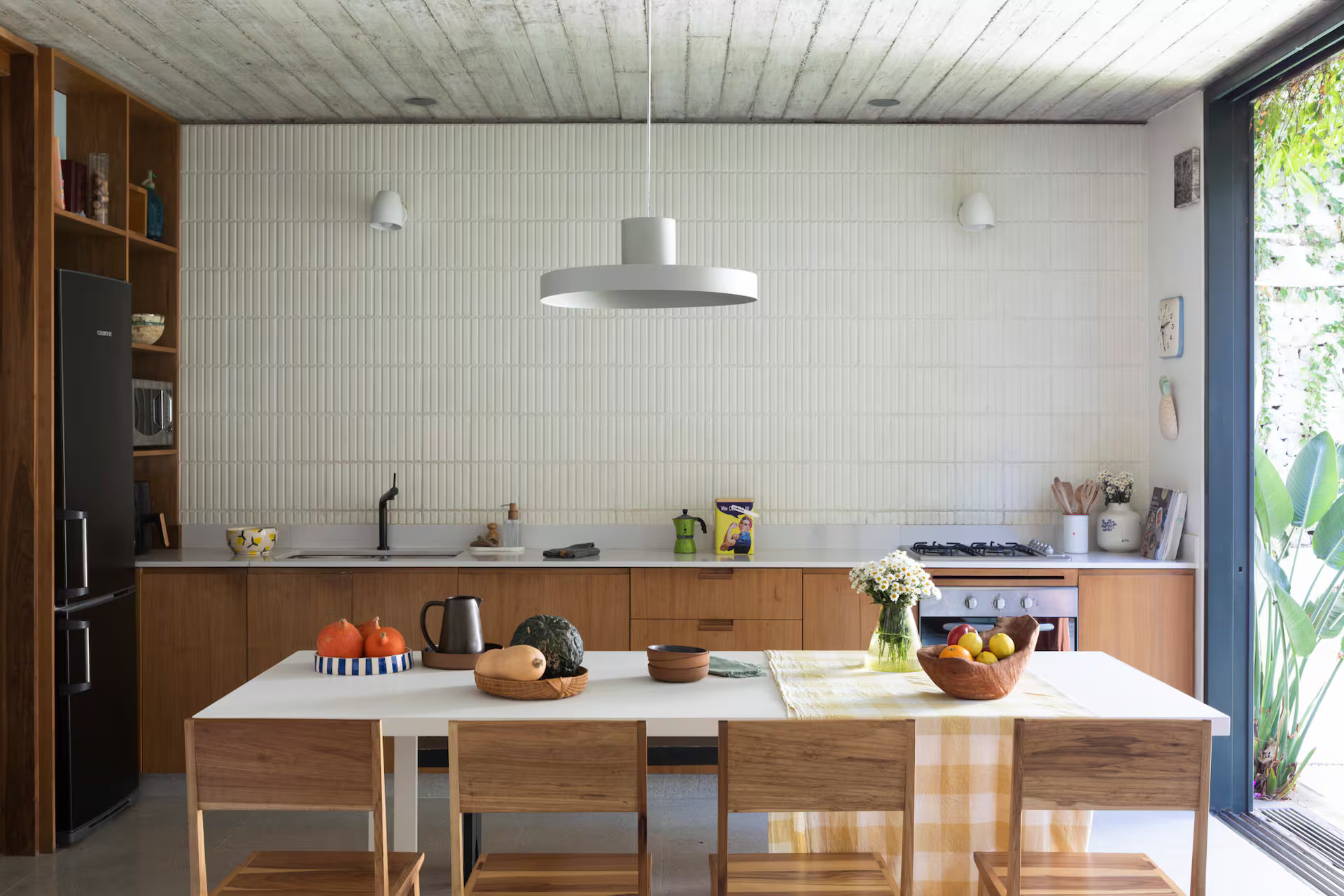 cuisine bois et béton maison de ville conçue par une architecte cuisine bois et béton maison de ville conçue par une architecte