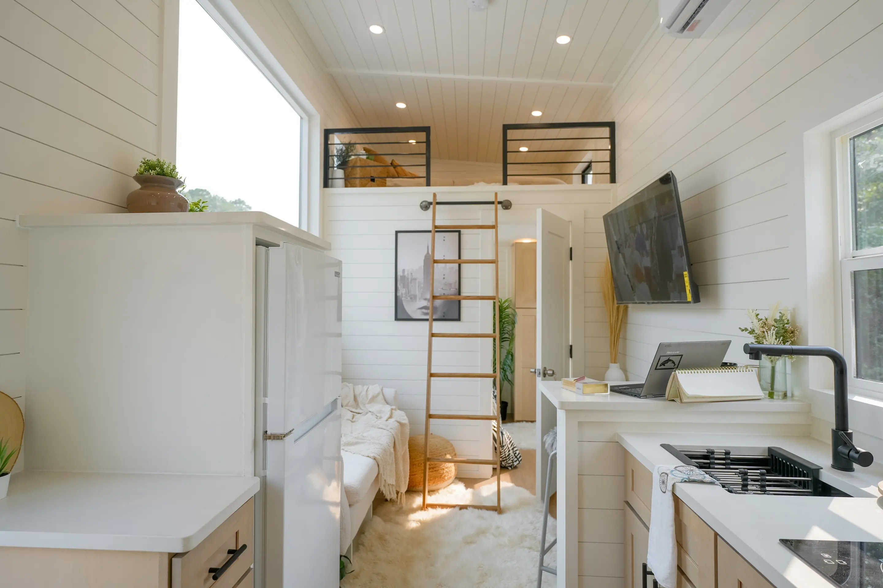 salon et cuisine tiny house 19m2