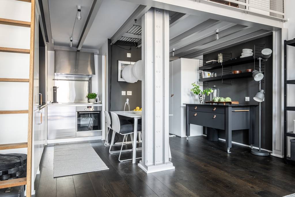 cuisine décoration noire et blanche appartement 58m2 en duplex