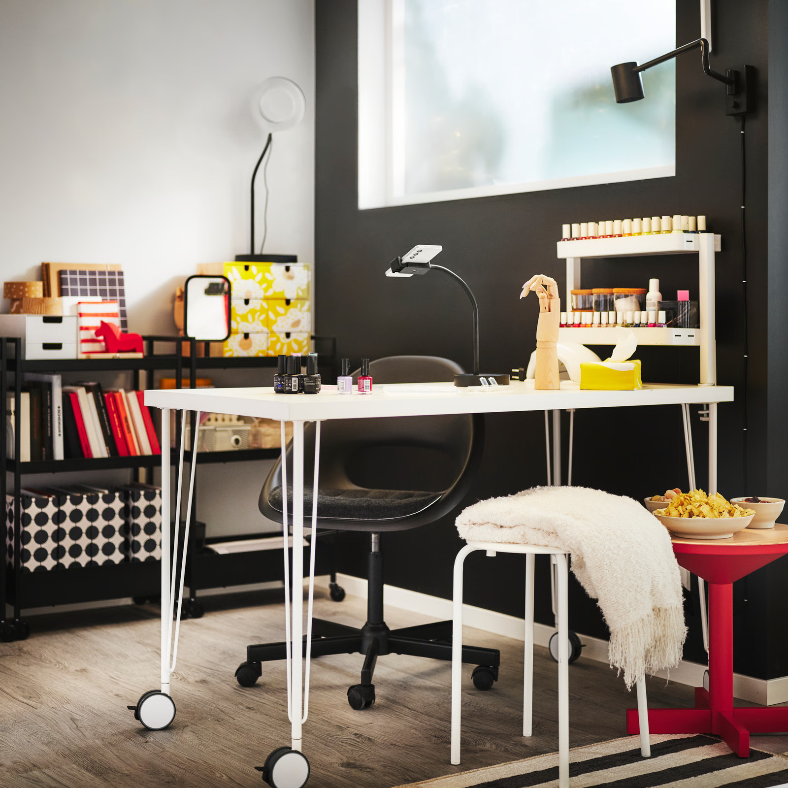 bureau sur roulettes chambre adolescent IKEA bureau sur roulettes chambre adolescent IKEA