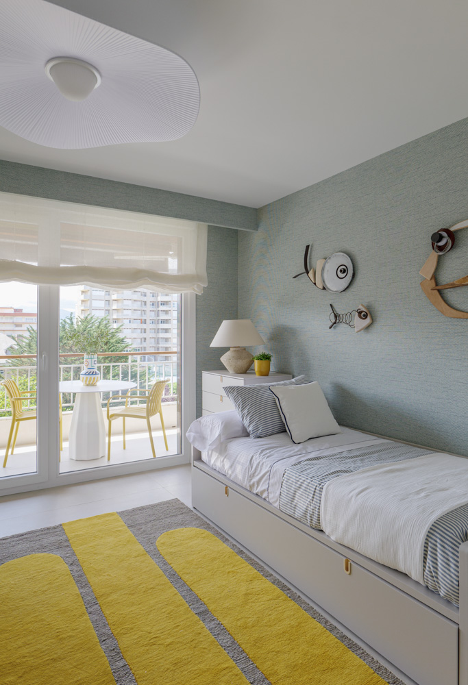 chambre décoration contemporaine et colorée bleu et jaune chambre décoration contemporaine et colorée bleu et jaune