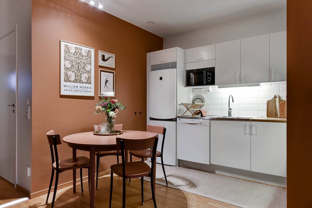 salle à manger et cuisine ouverte deux-pièces 40m2 décoration caramel