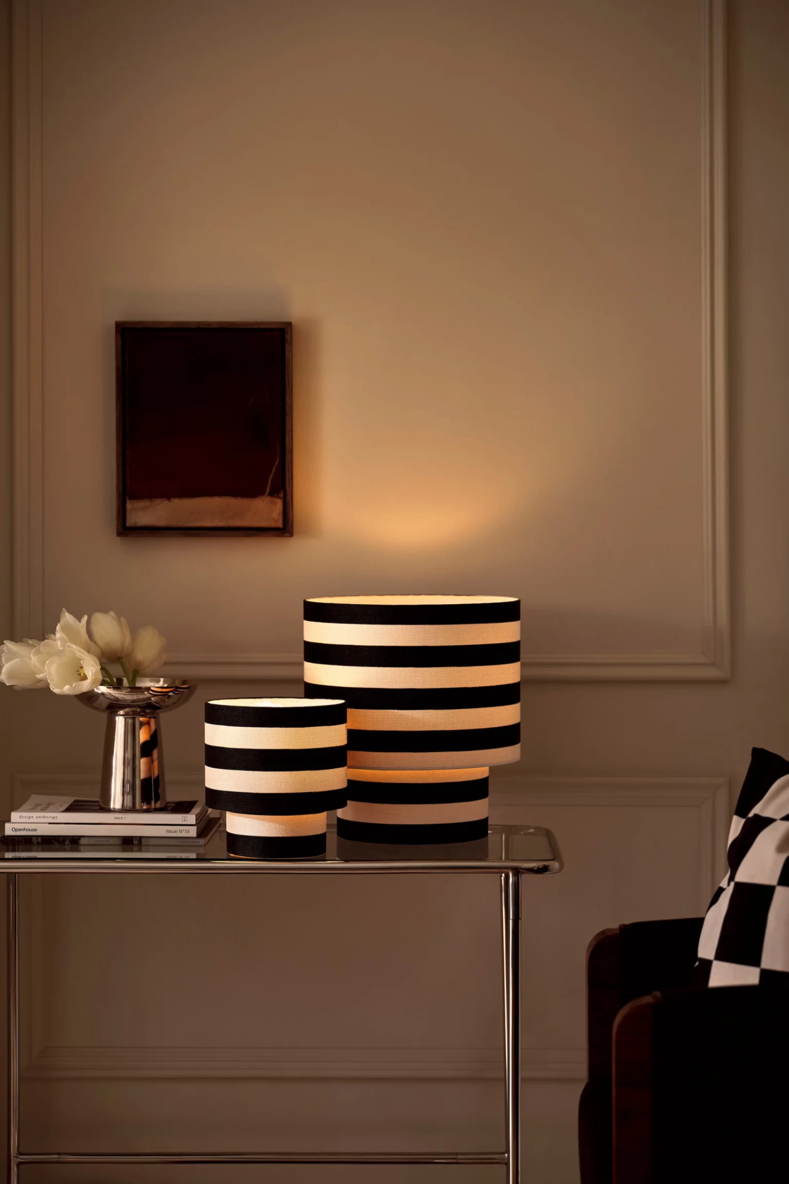 lampe à poser rayures noires et blanches lampe à poser rayures noires et blanches