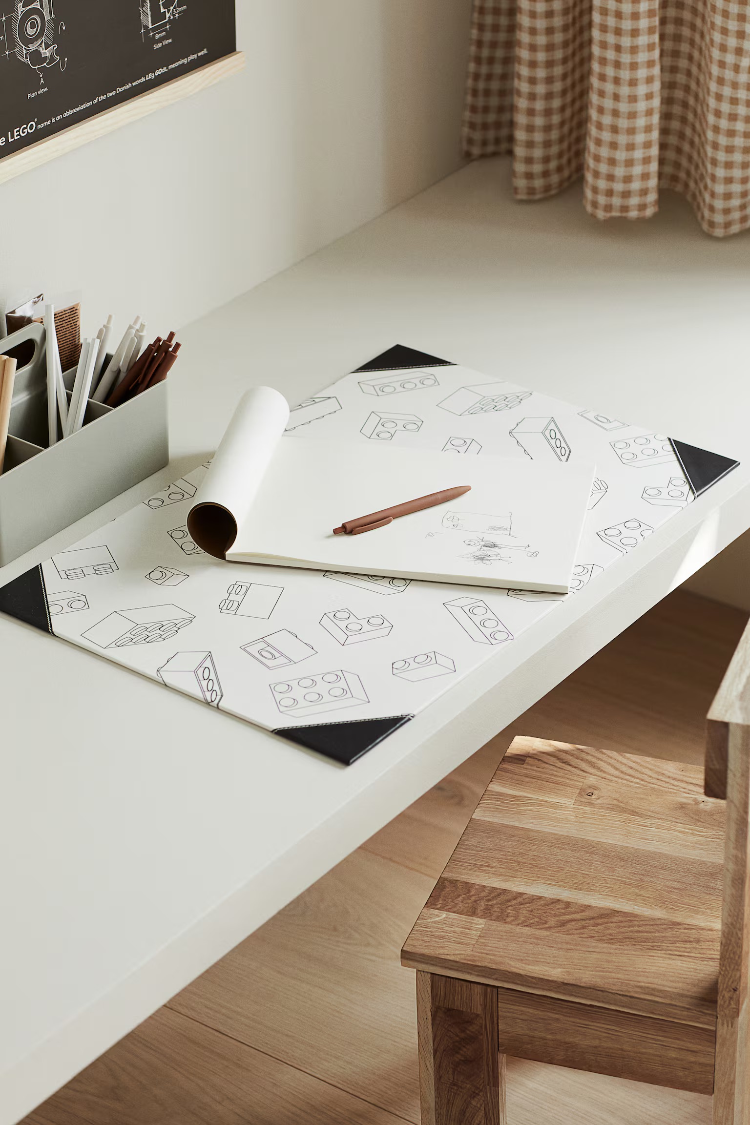 sous-main pour bureau LEGO et H&M Home sous-main pour bureau LEGO et H&M Home