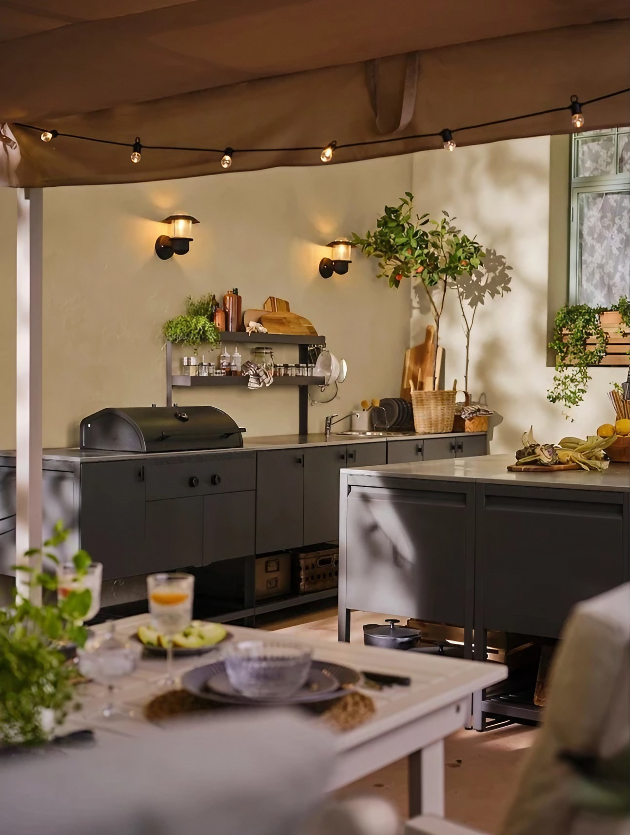 terrasse avec cuisine extérieure IKEA BÅTSKÄR