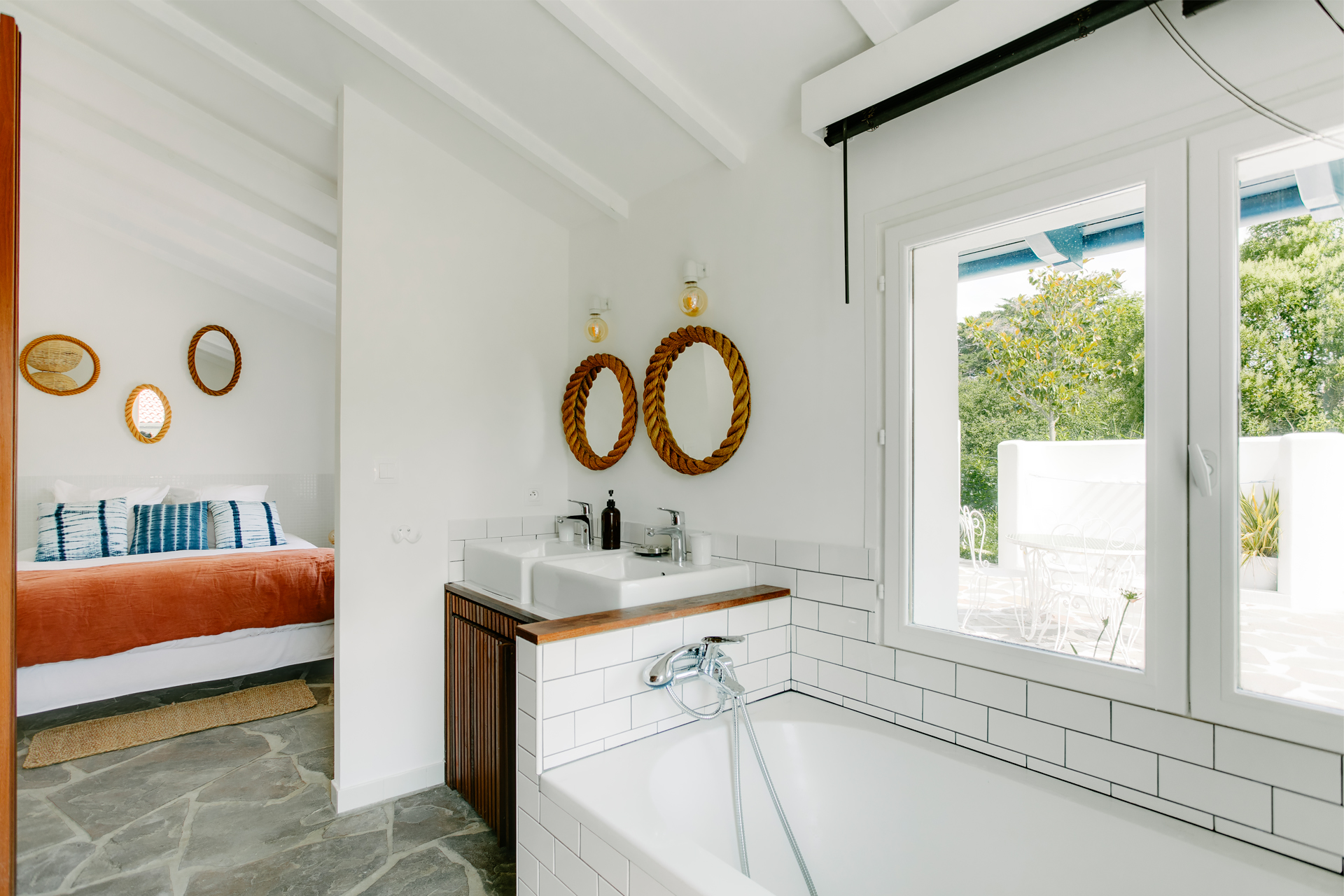 chambre avec salle de bain Maisons Domino Guéthary chambre avec salle de bain Maisons Domino Guéthary