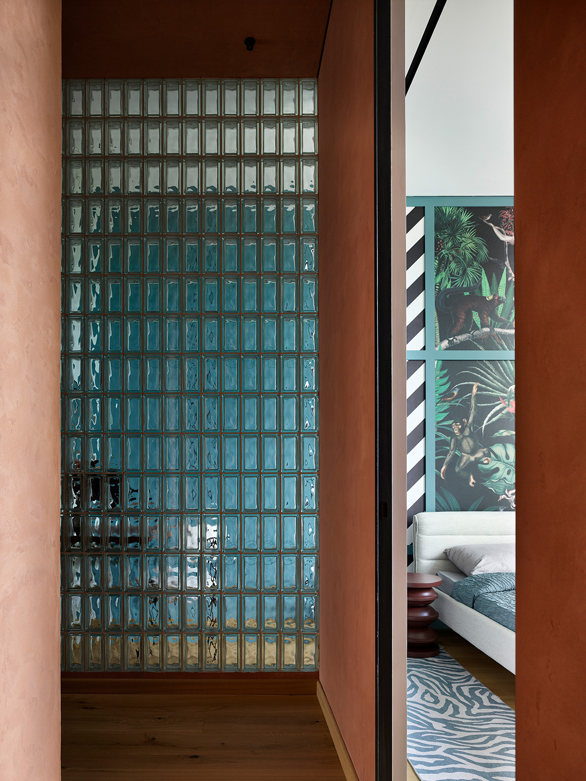 couloir avec mur pavés de verre rectangulaire couloir avec mur pavés de verre rectangulaire