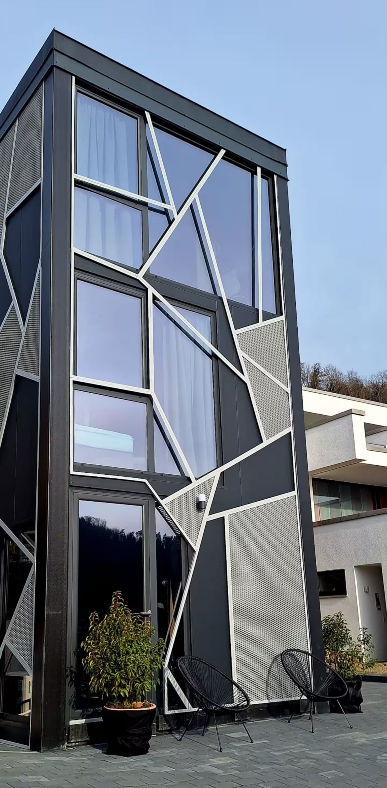 petite maison 50m2 sur trois niveaux DQ Tower