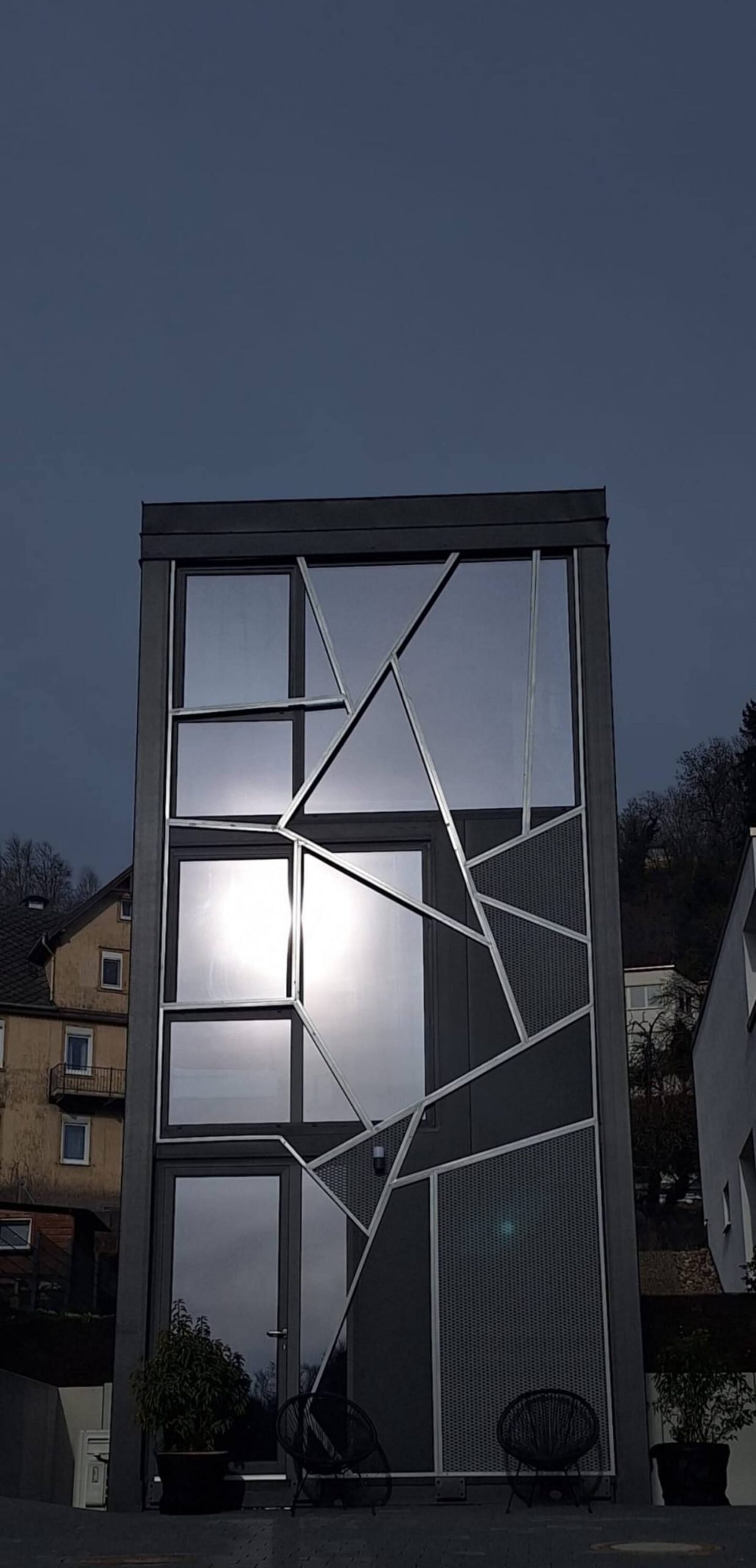 petite maison 50m2 sur trois niveaux DQ Tower