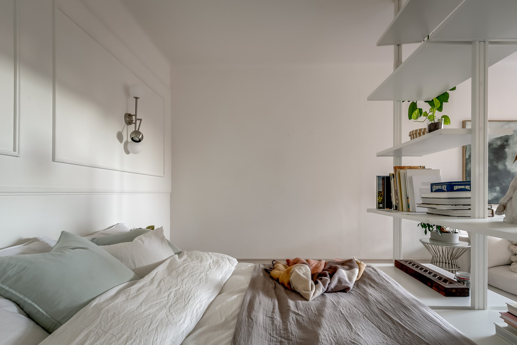 studio 54m2 avec espace chambre crée par meuble Elvarli IKEA