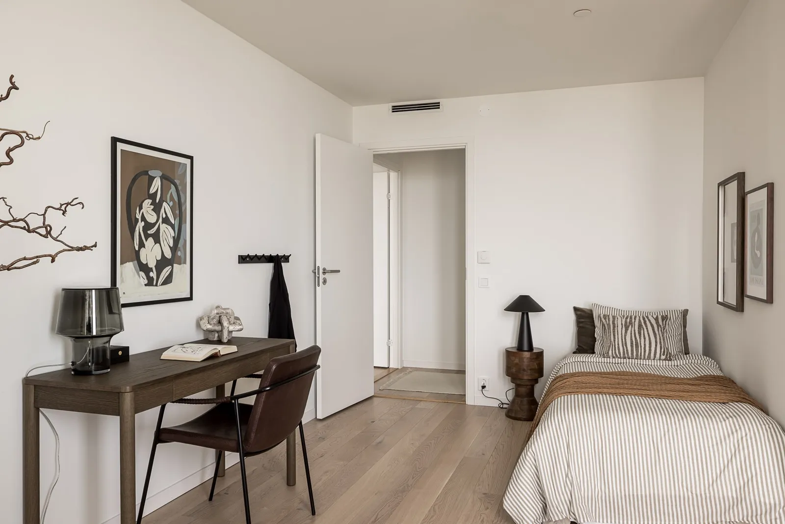 chambre moderne avec bureau chambre moderne avec bureau