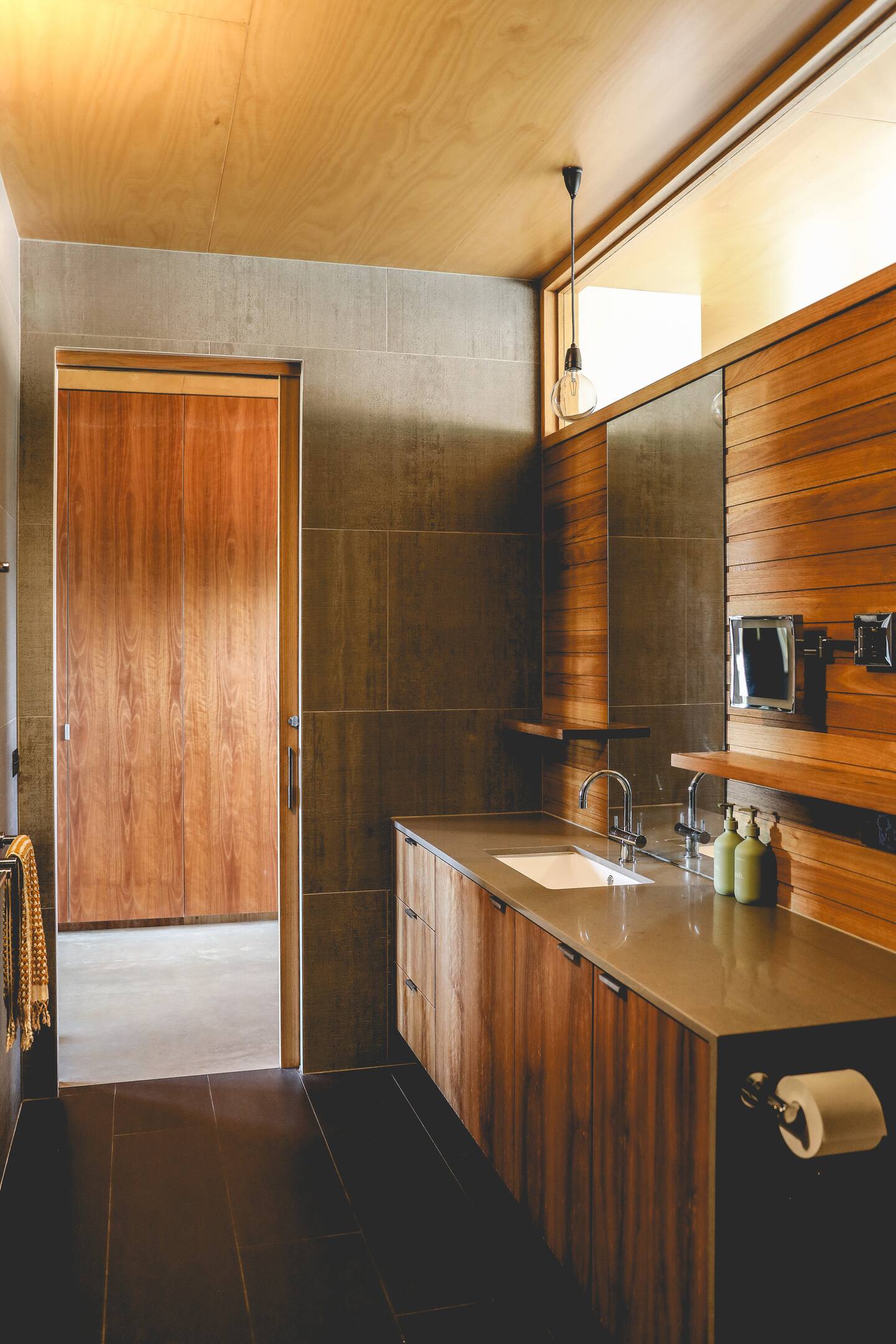 salle de bain moderne bois et grise salle de bain moderne bois et grise