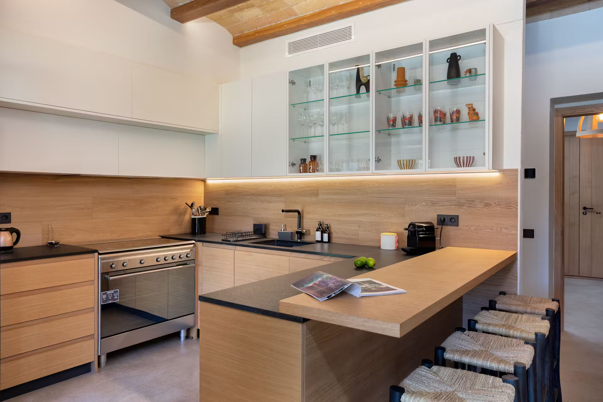 cuisine maison de ville rénovée avec petit piscine moins de 10m2 Casa Alegria cuisine maison de ville rénovée avec petit piscine moins de 10m2 Casa Alegria