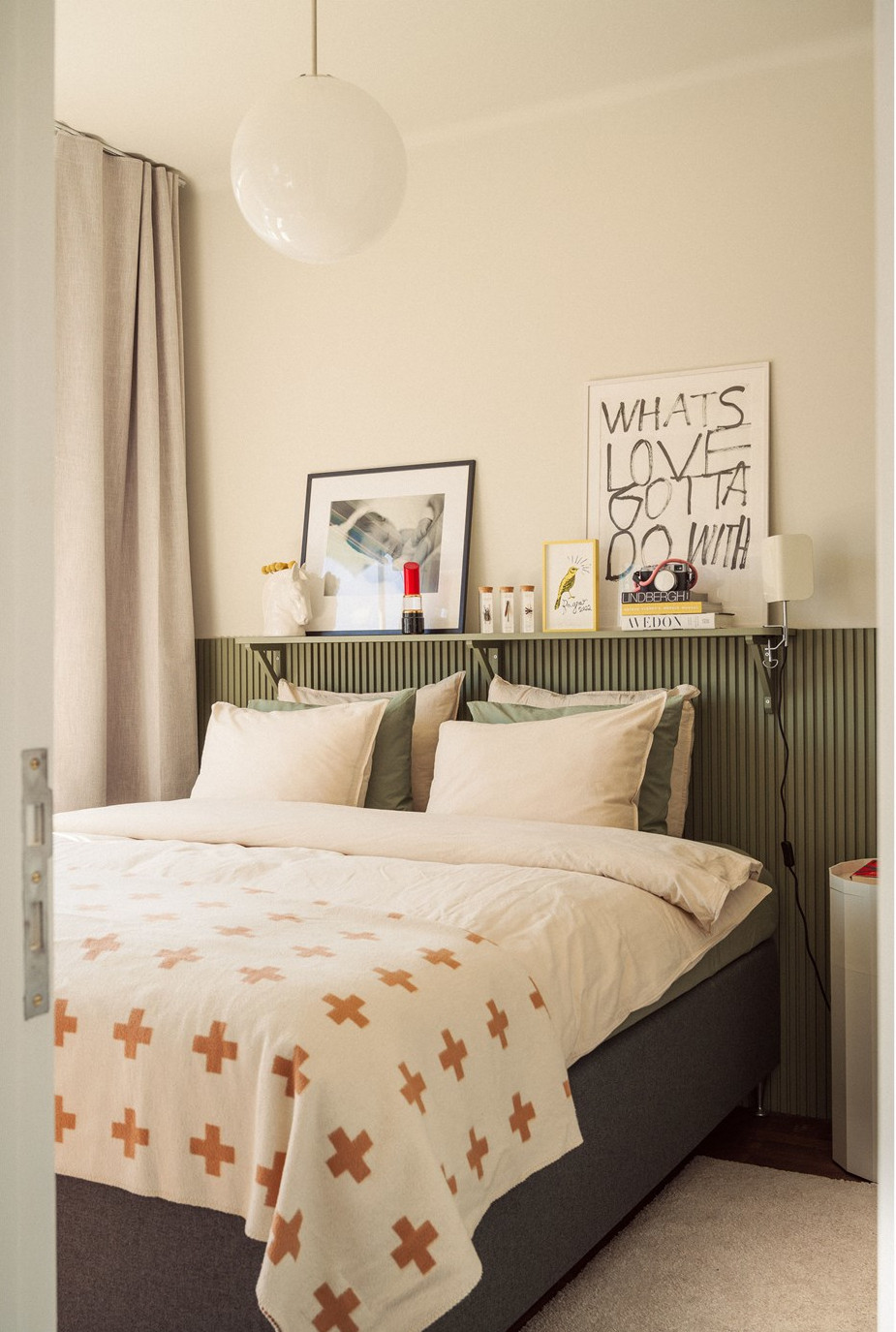 chambre verte et blanche appartement vintage 46m2