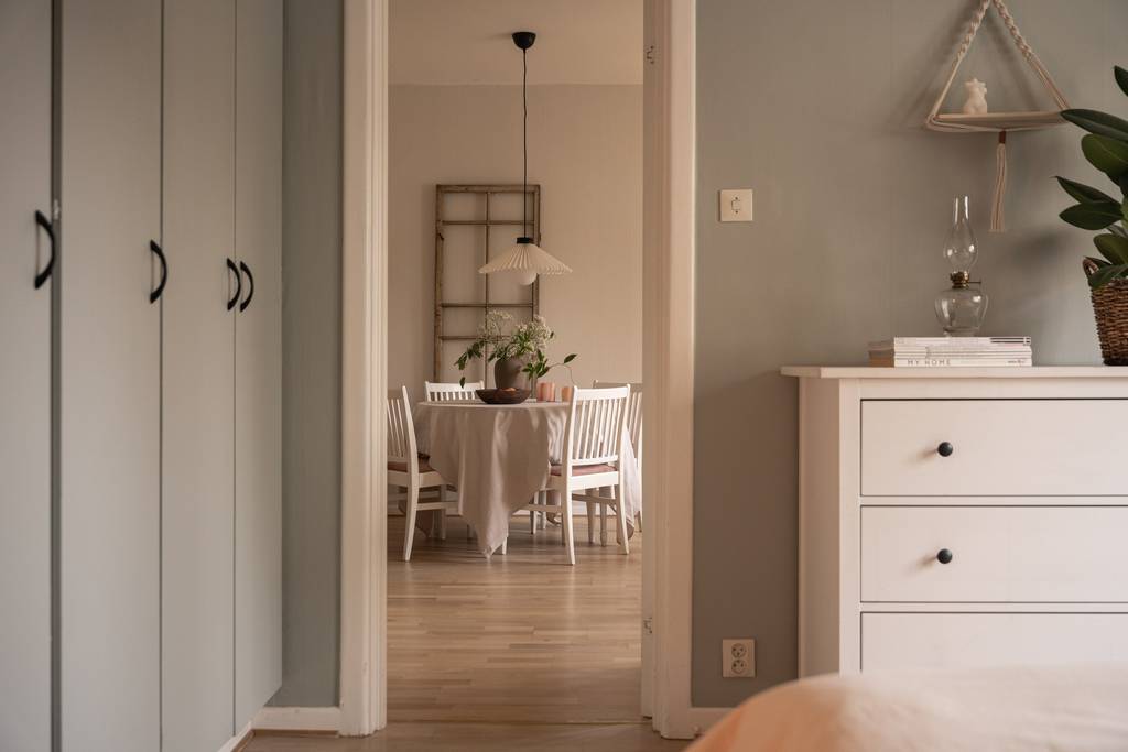 chambre décoration verte et beige deux-pièces de 50m2 chambre décoration verte et beige deux-pièces de 50m2