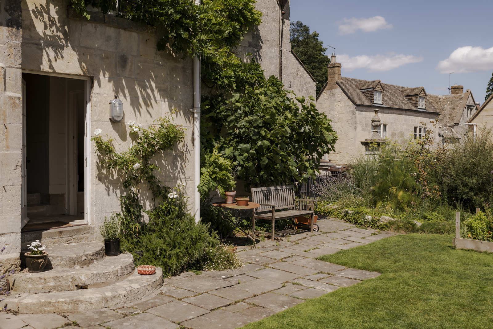 jardin maison ancienne du 18e siècle Angleterre jardin maison ancienne du 18e siècle Angleterre