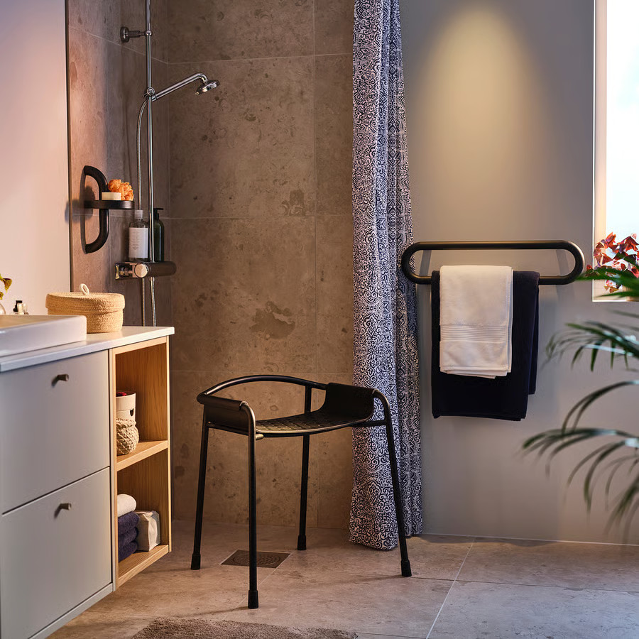 salle de bain IKEA adaptée aux personnes à mobilité réduite salle de bain IKEA adaptée aux personnes à mobilité réduite