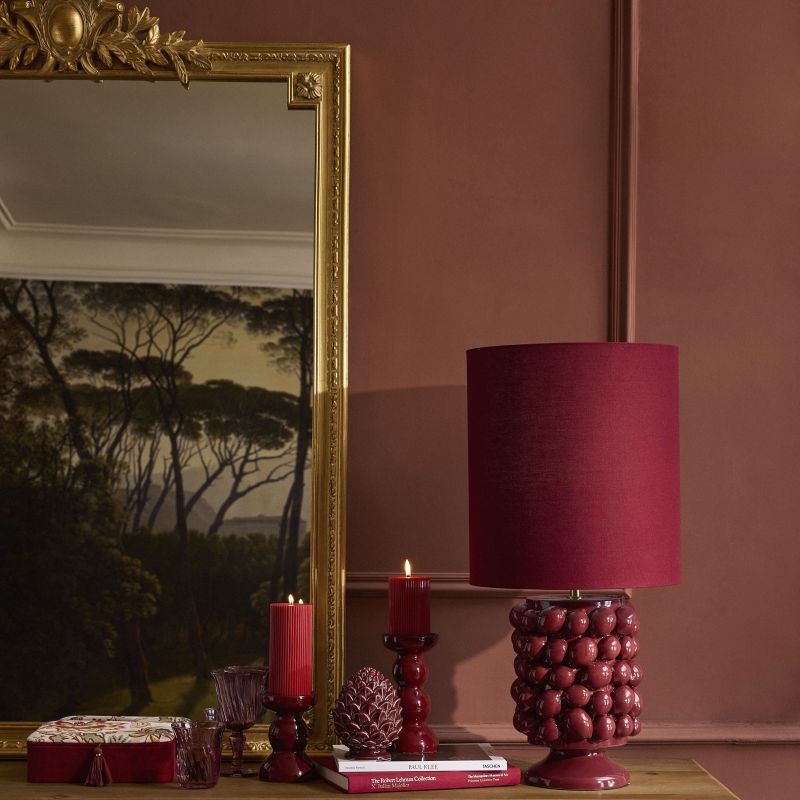 salon avec miroir baroque collection Maisons du Monde La clé des champs automne 2025 salon avec miroir baroque collection Maisons du Monde La clé des champs automne 2025