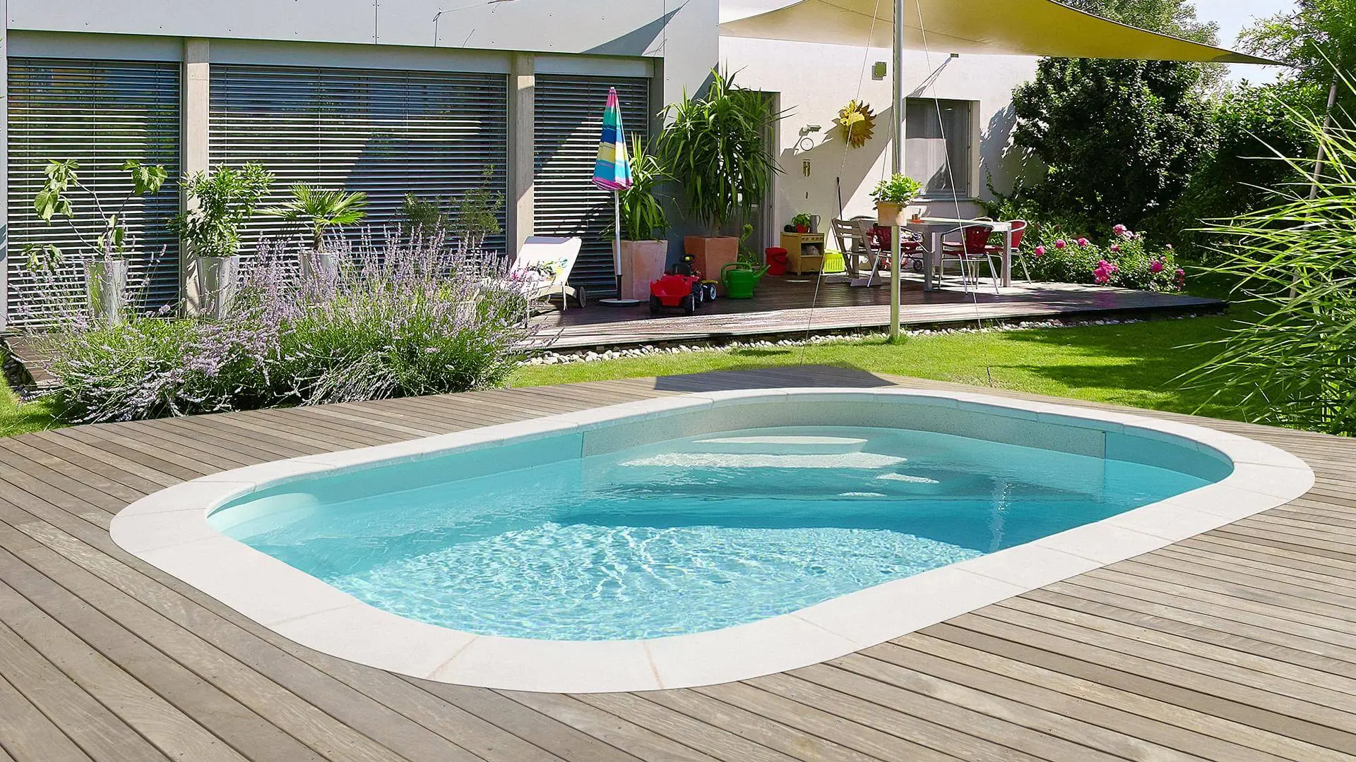 terrasse avec mini piscine