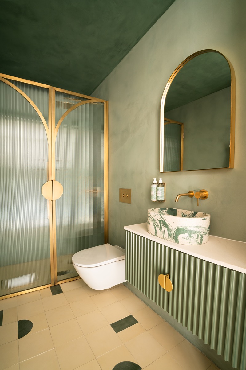 salle de bain contemporaine verte