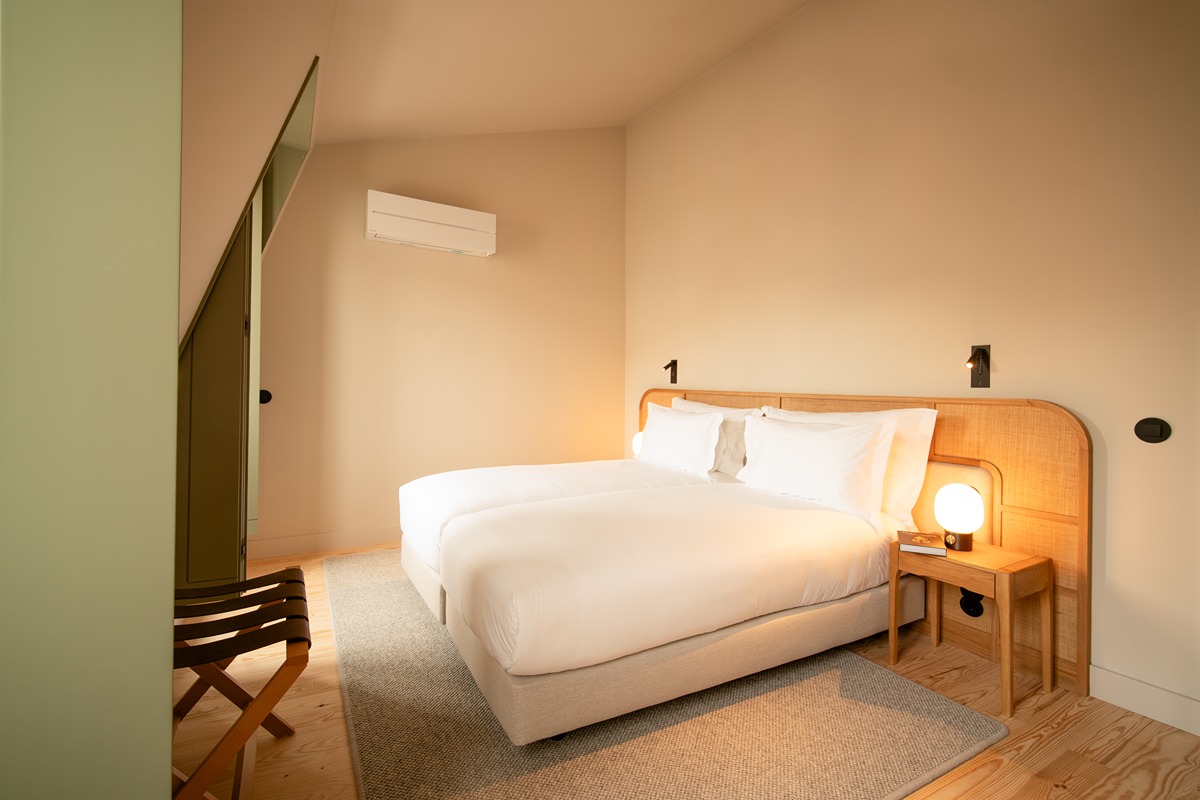 chambre tête de lit rotin