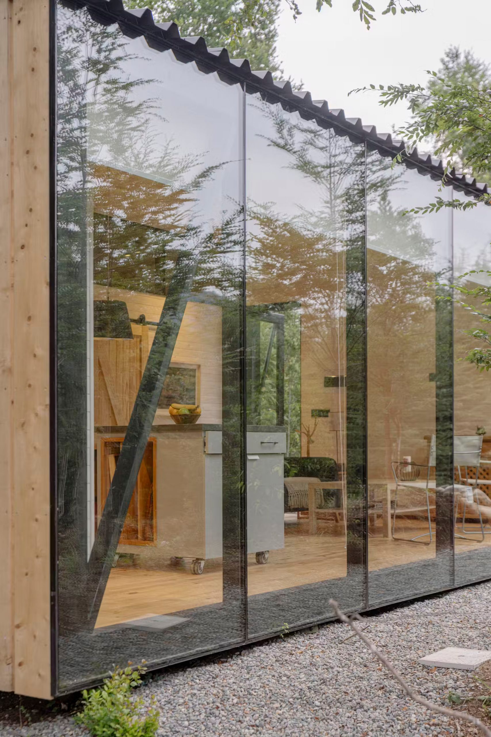 petite maison vitrée de 56m2 petite maison vitrée de 56m2