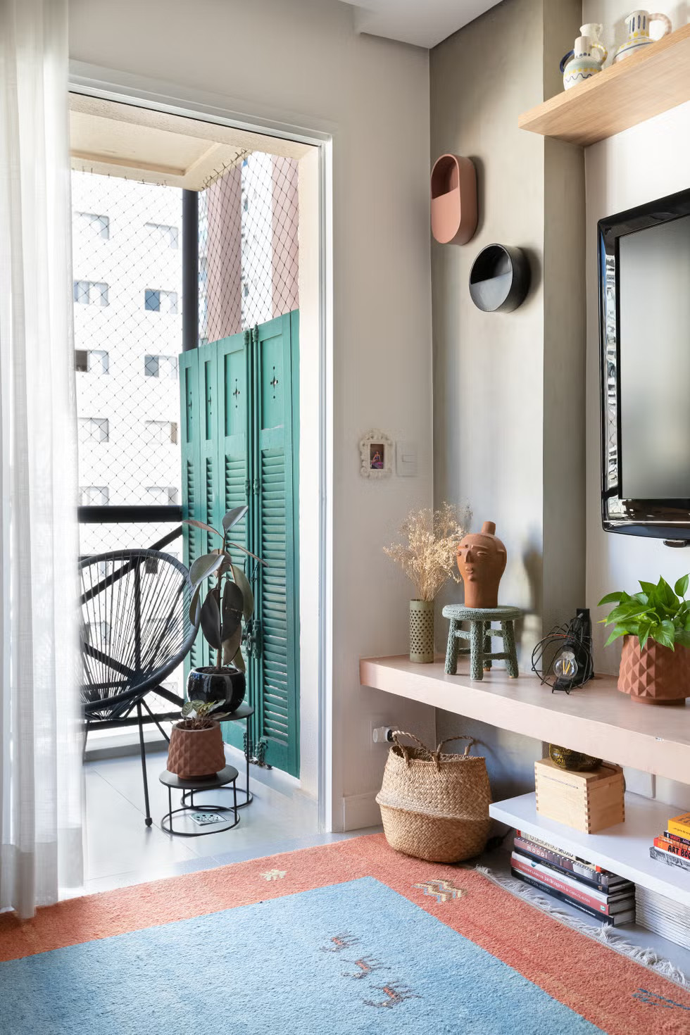 salon avec balcon