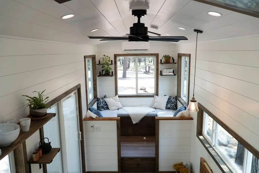 salon transformable en chambre tiny house 28m2 The Olympic salon transformable en chambre tiny house 28m2 The Olympic