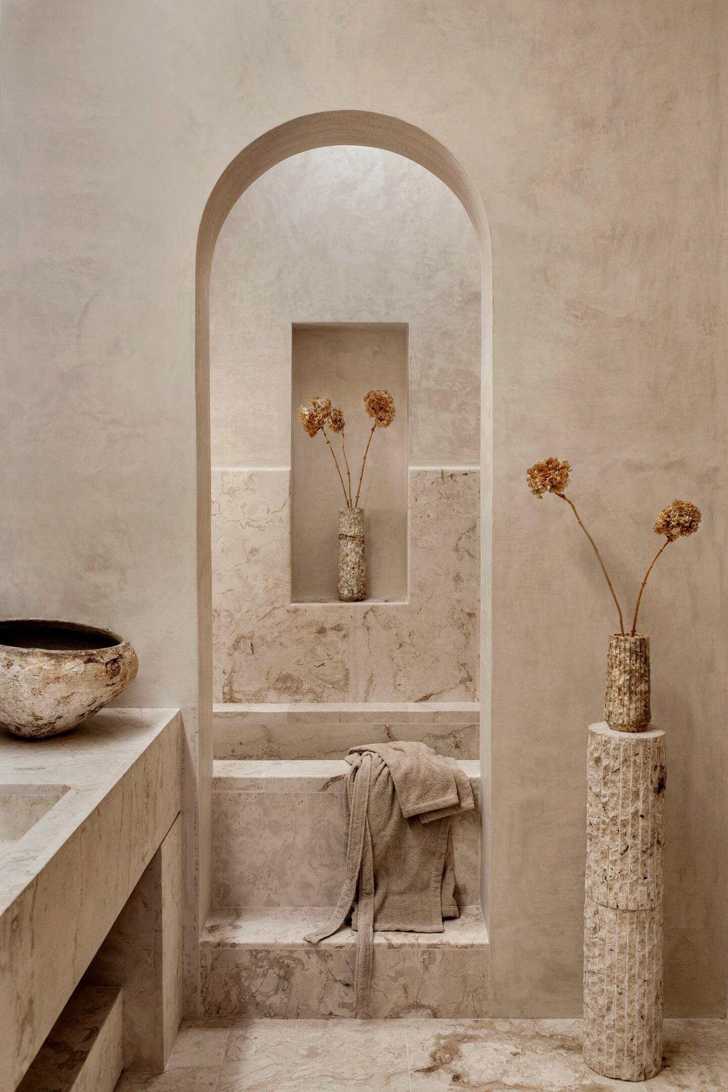 salle de bain travertin décoration beige maison Tulum salle de bain travertin décoration beige maison Tulum