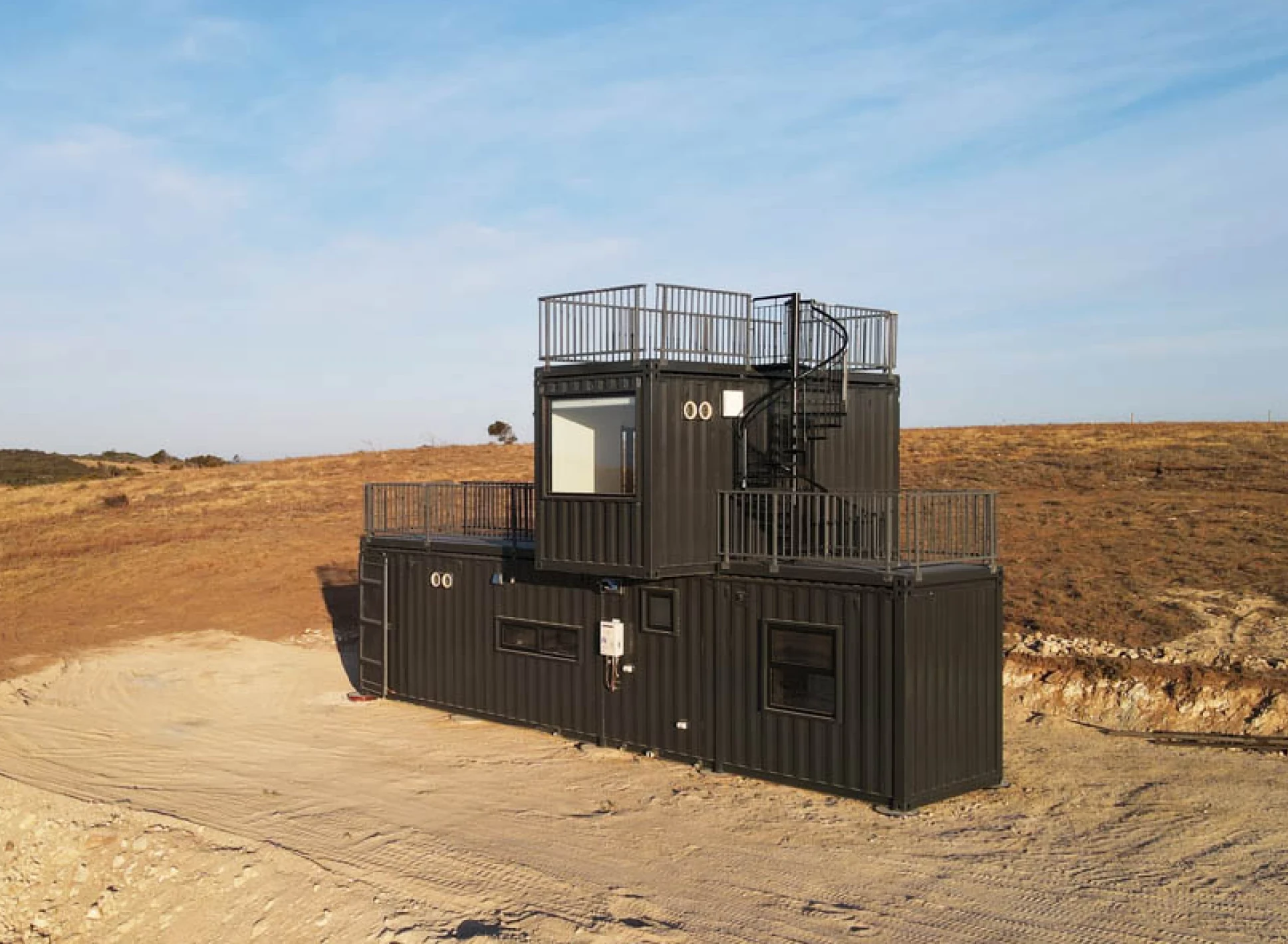 Une petite maison container innovante avec deux chambres