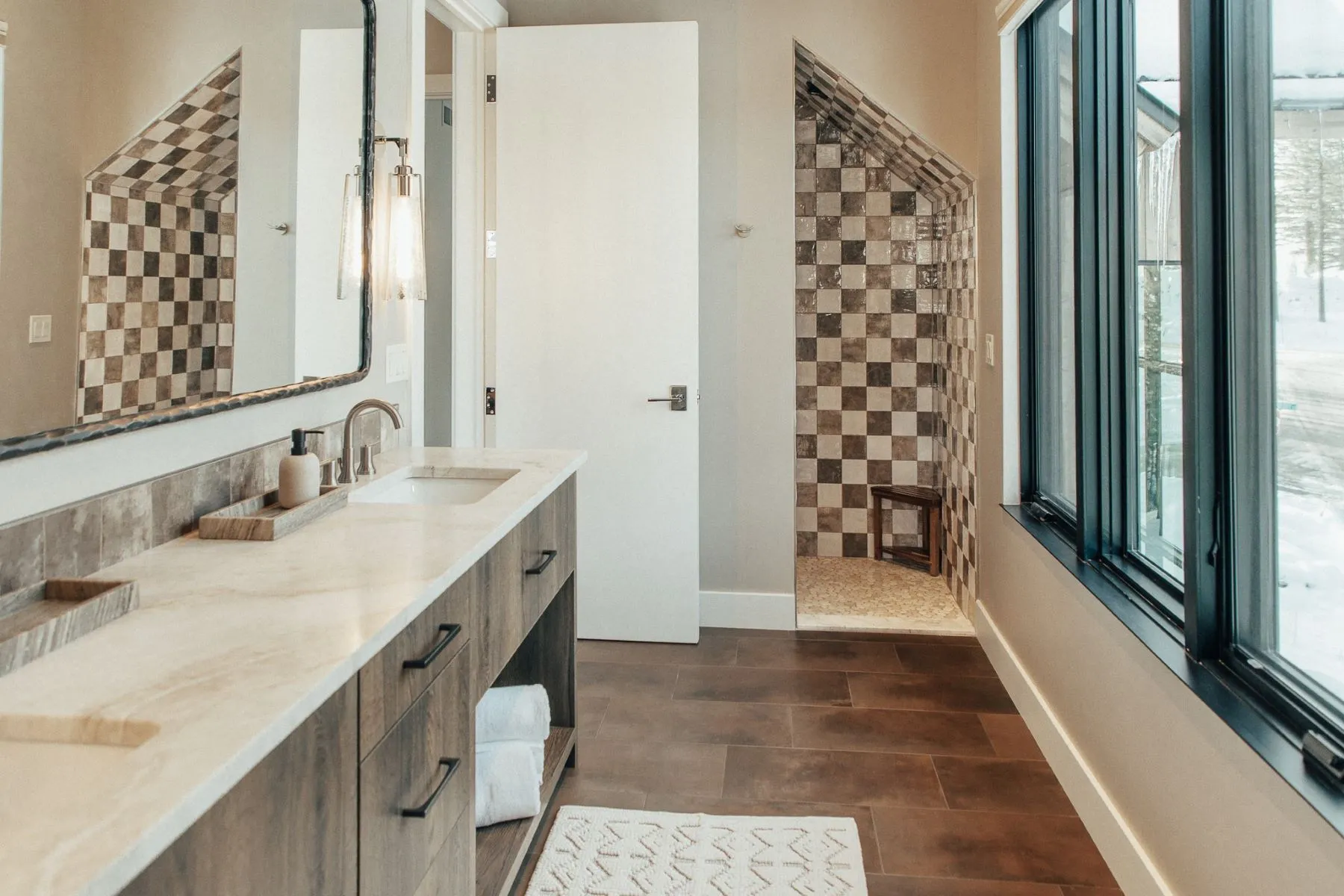 salle de bain moderne carrelage à damier salle de bain moderne carrelage à damier