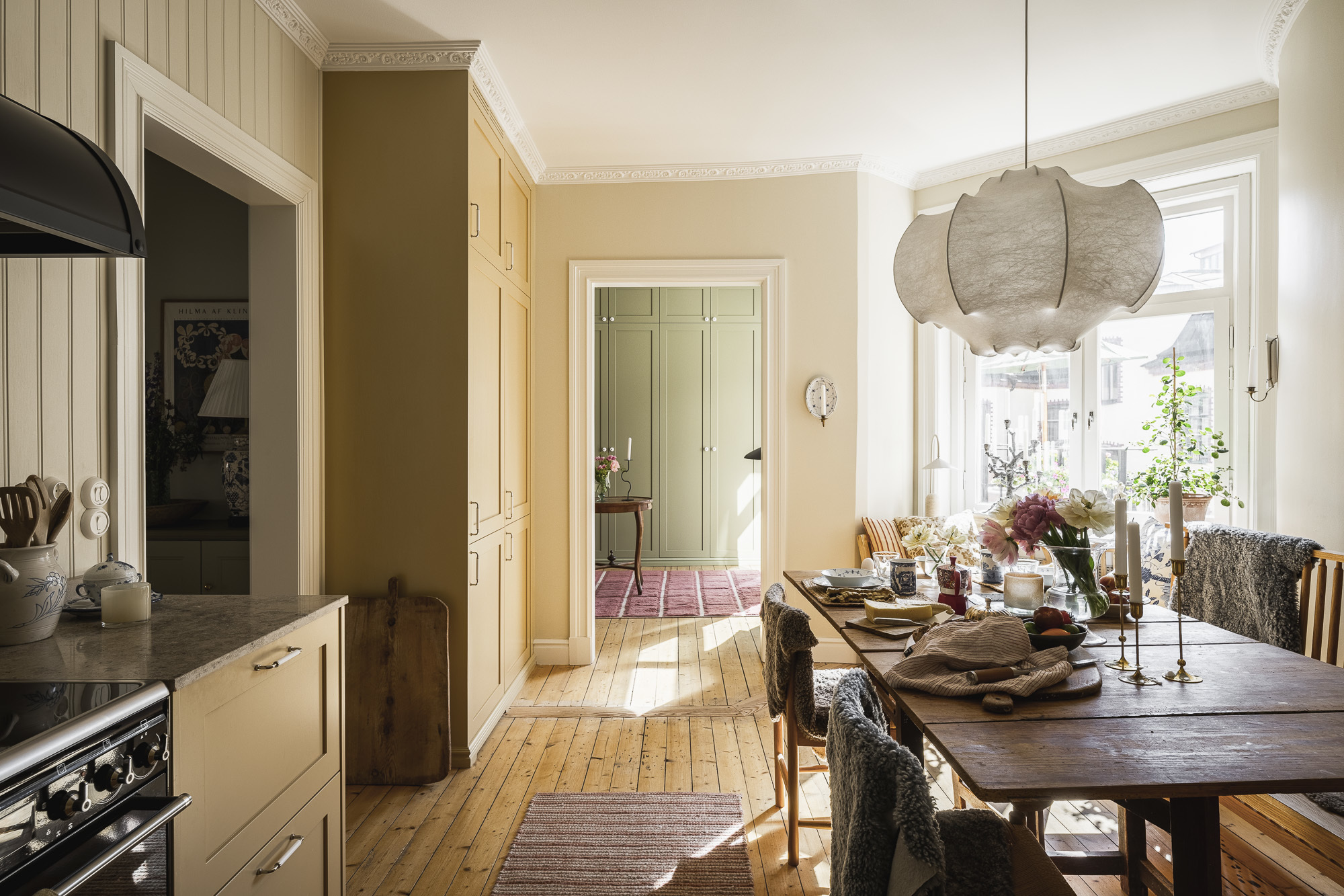 cuisine jaune shaker appartement 101m2 décoration scandinave cuisine jaune shaker appartement 101m2 décoration scandinave