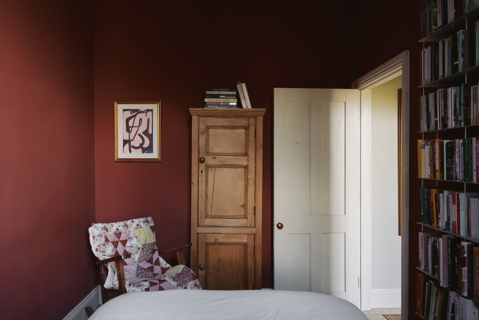 chambre murs bordeaux chambre murs bordeaux
