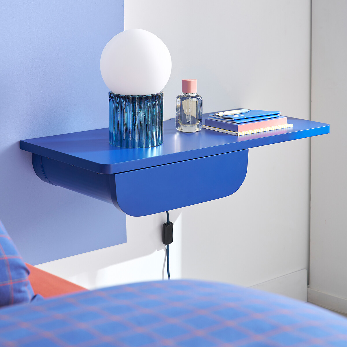 table de chevet murale bleue table de chevet murale bleue
