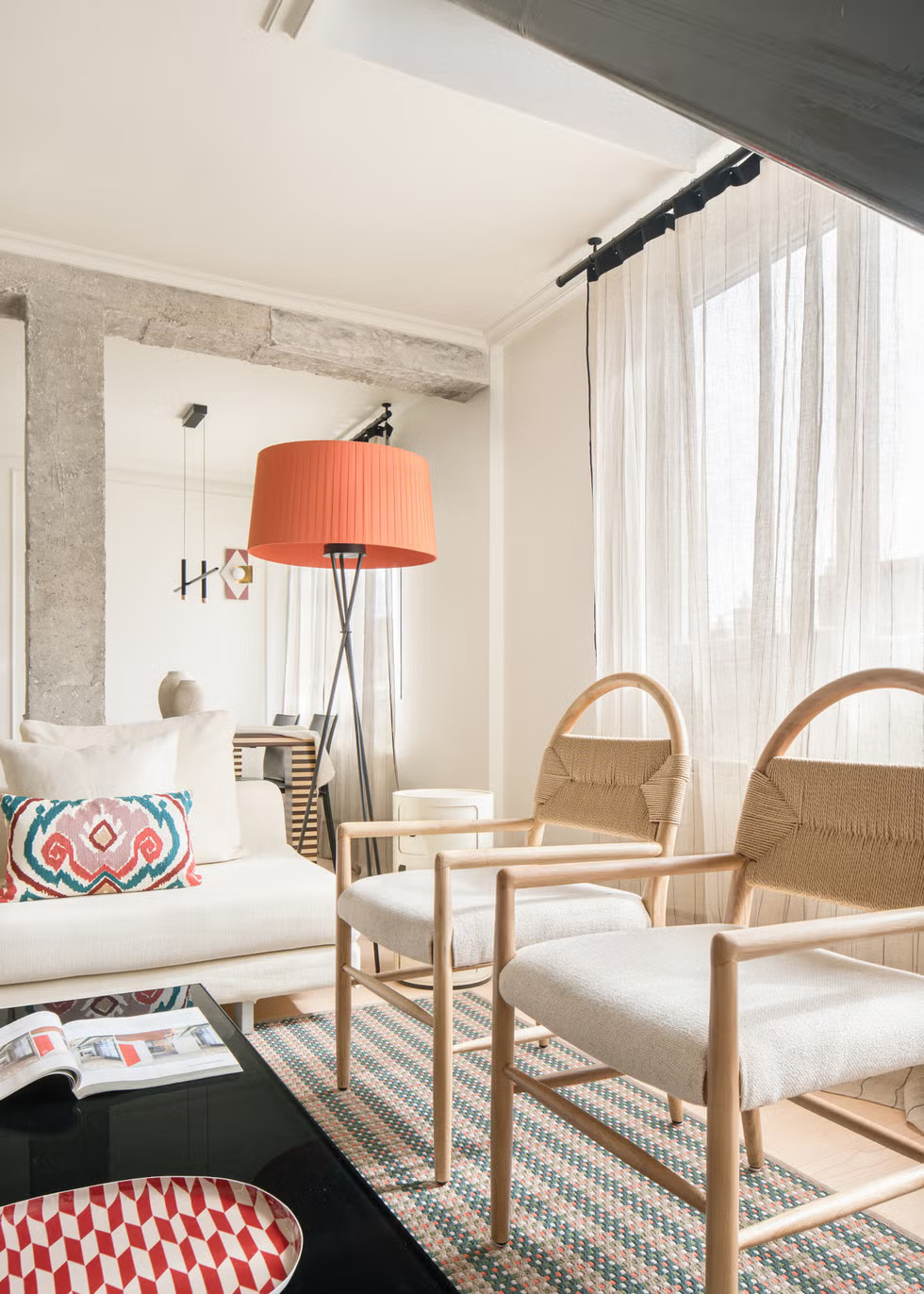 salon duplex décoration contemporaine