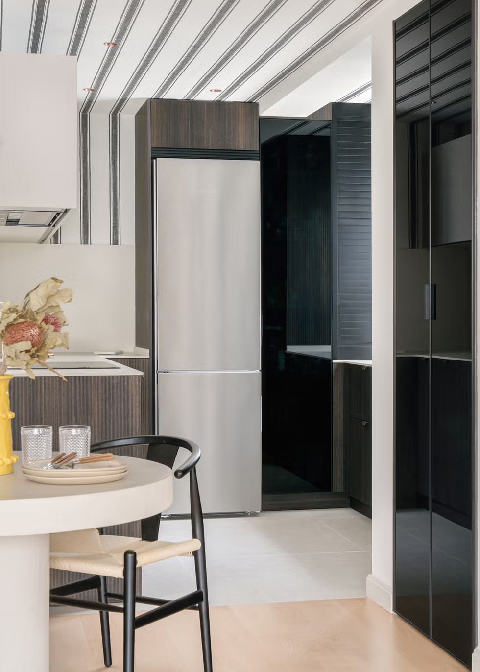 salle à manger et cuisine duplex décoration contemporaine