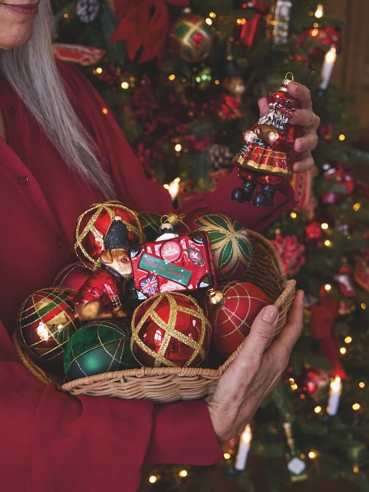 boules pour sapin rouges et vertes